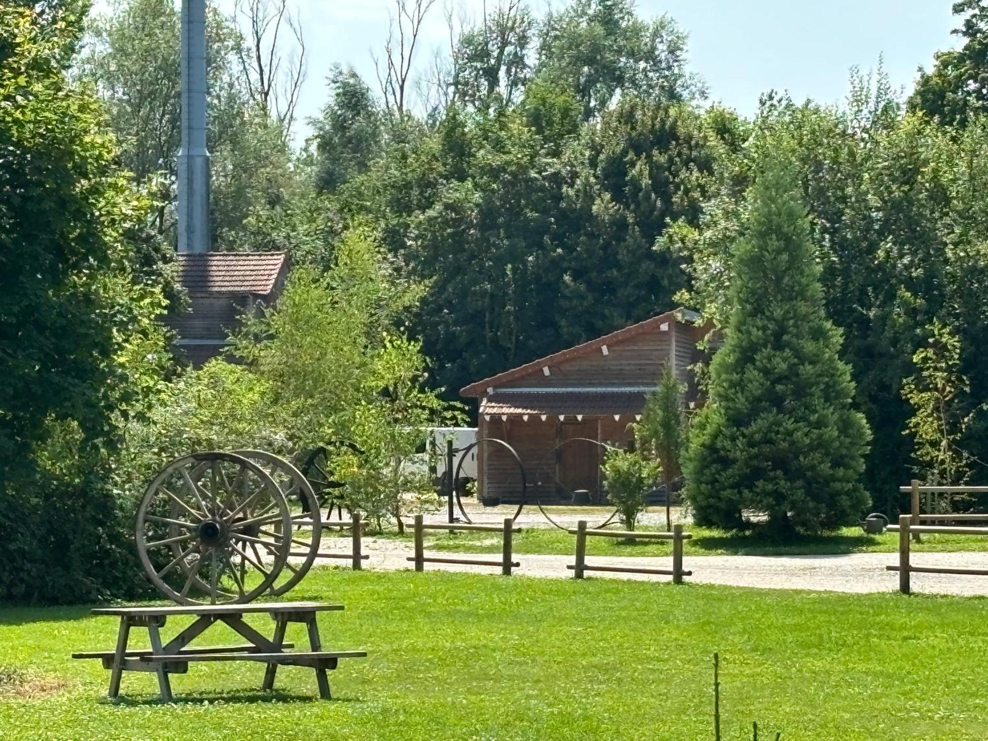 Western City Troyes Barberey-Saint-Sulpice Dış mekan fotoğraf